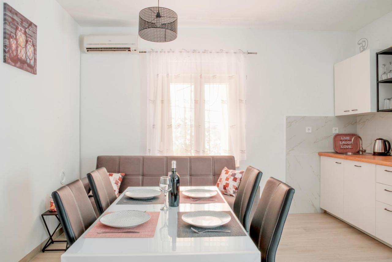 טרוגיר Apartmani Vudrag מראה חיצוני תמונה