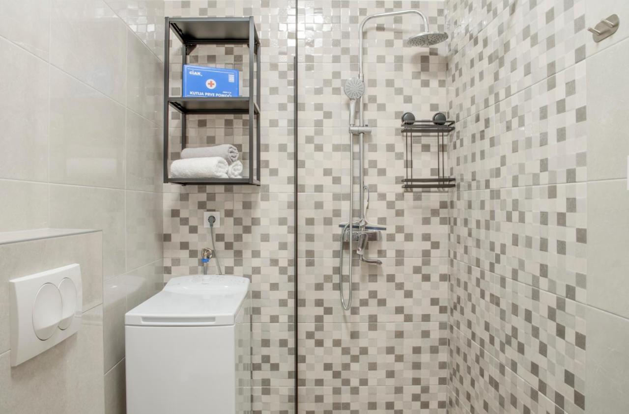 טרוגיר Apartmani Vudrag מראה חיצוני תמונה